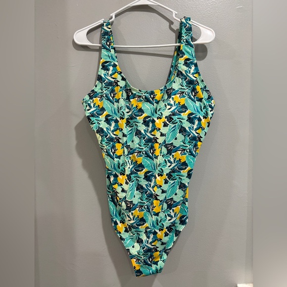 LL Bean Leafy One Piece Swimsuit Bathing Suit Size 18 UPF 50+ UV Protection - Picture 8 of 8